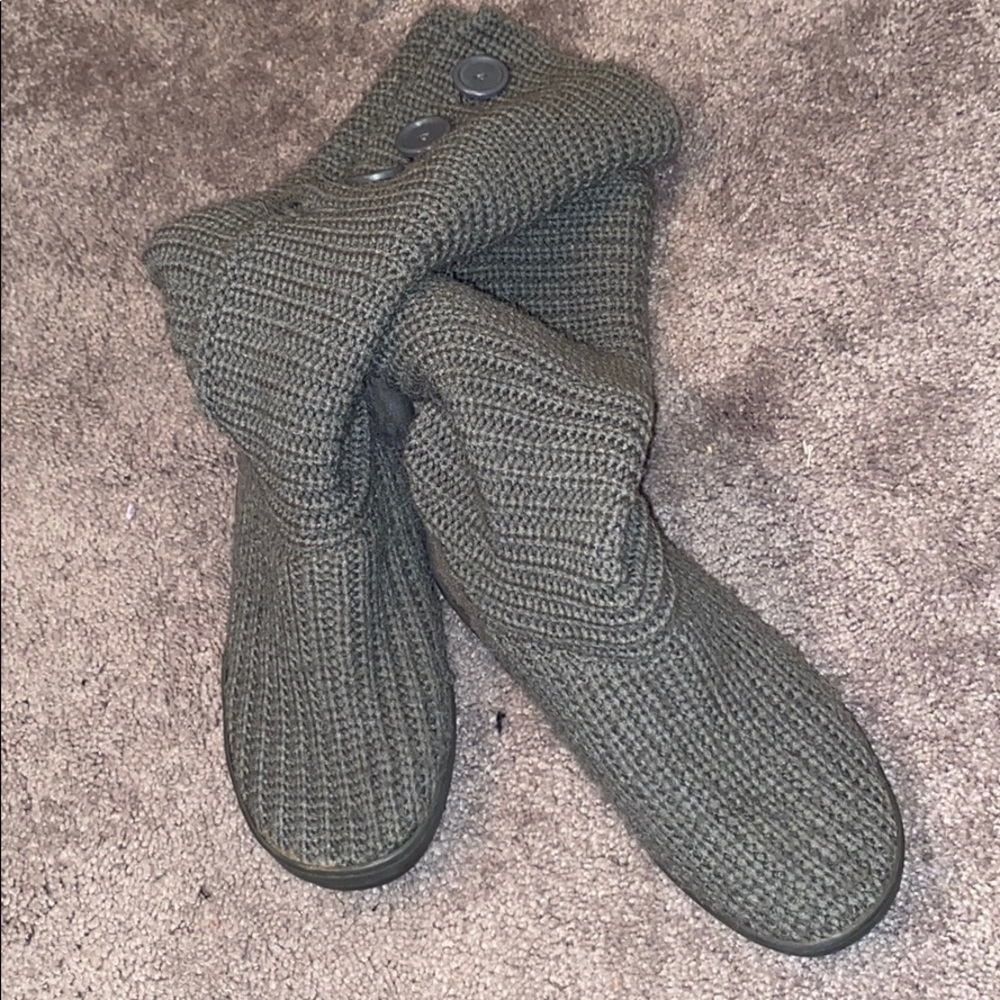 Sweater boots